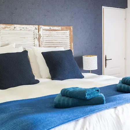 Holiday home Center Parcs A 5min - Ideal Familles & Groupes - 3 Parkings - Piscine - Jardin Clos - Au Calme - Chateaux De La Loire